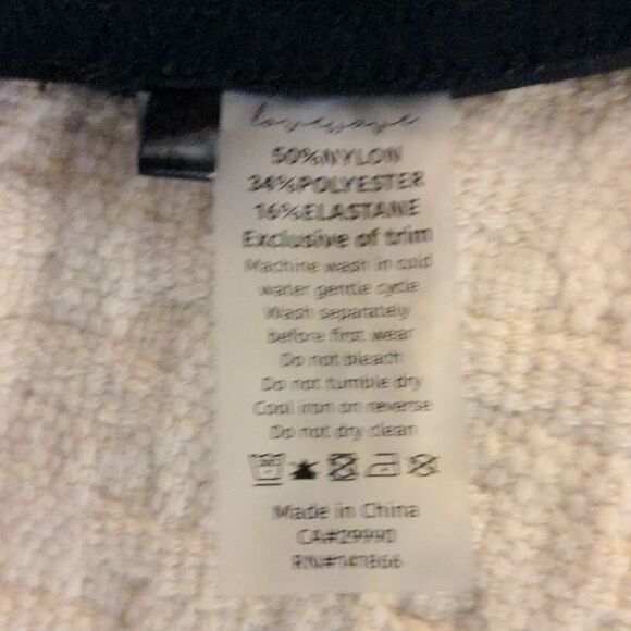 š¤©Love wave black athleticĀ Capri pants sizeā small𤩠2āforā$20 - Picture 3 of 5